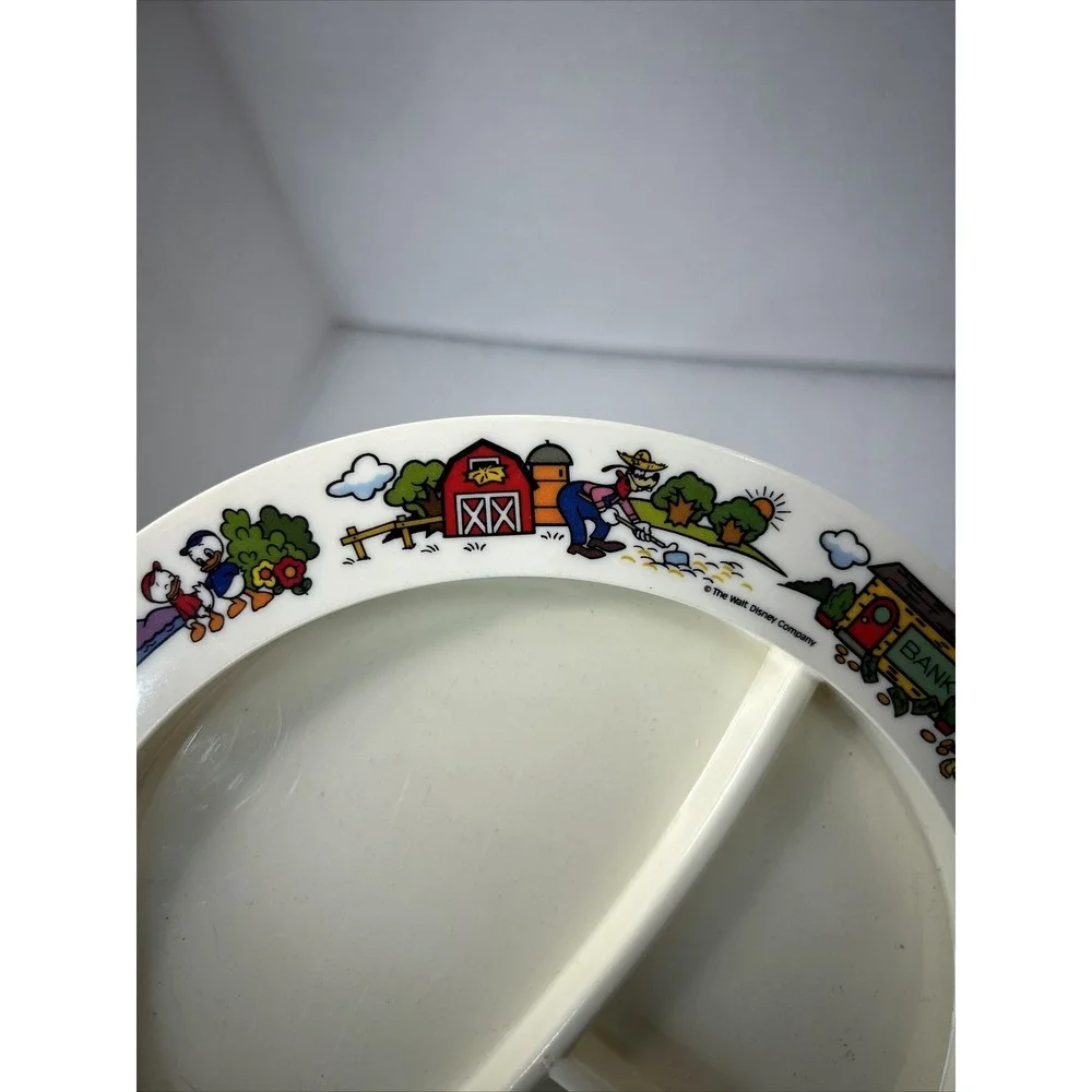Vintage Superseal Walt Disney Plastic Children's Dinnerwear Kitchen Plate